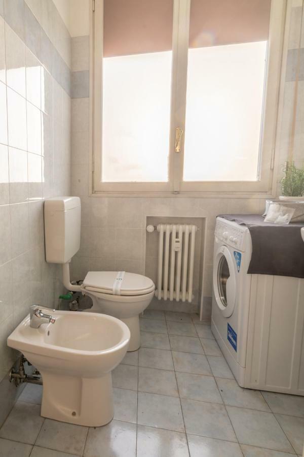 Bologna Fiera Fani Apartment Exteriör bild